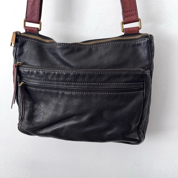 Fossil black leather 3 zip bag medium size - Picture 3 of 13